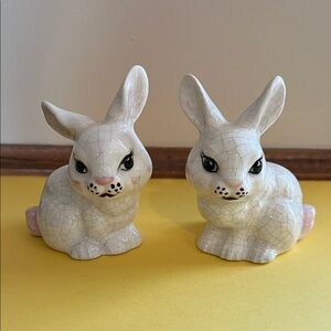 Dedham White Crackle Glaze Ceramic Bunny Rabbit Figurine Pair Vintage